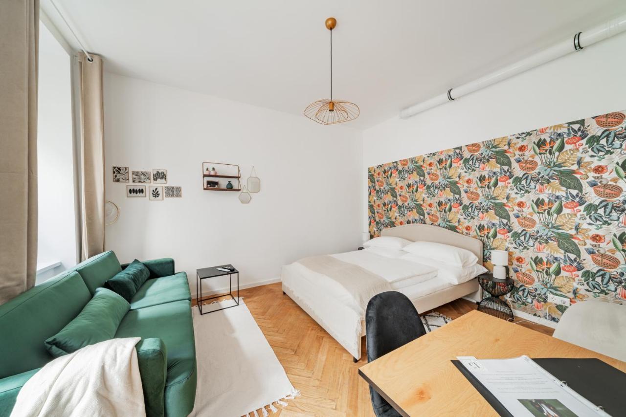 The 15'S Apartments Wina Bagian luar foto